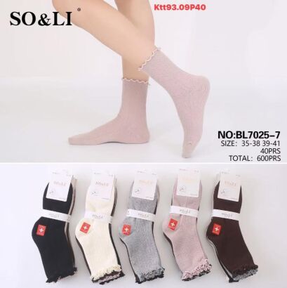 SKARPETY  Paczka: 40 par  Cena netto 2.5  zł