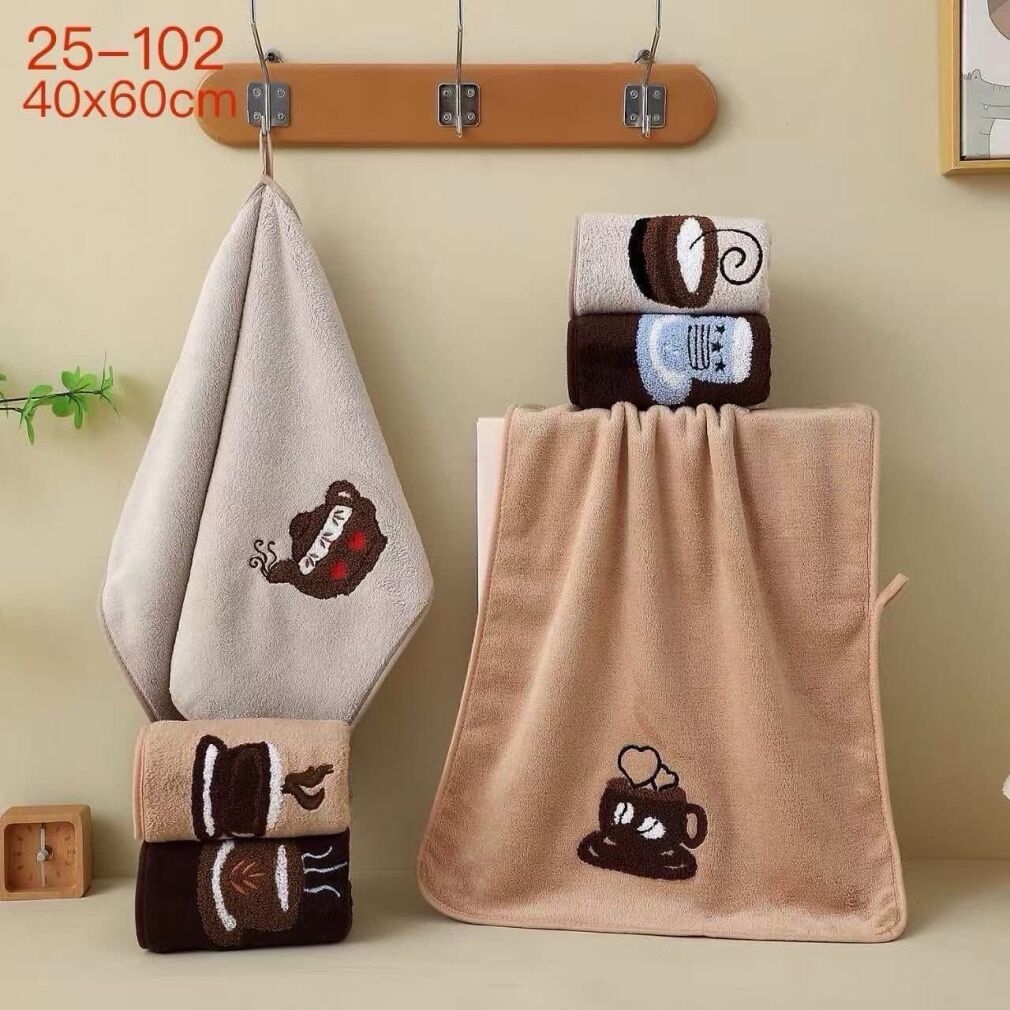 Ścierki mikrofibry  Rozmiar: 40 x 60 cm  Paczka: 20 szt mix  Cena: 5.5 zł