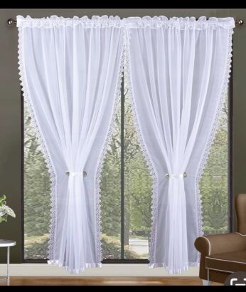 Firanki gotowe  Rozmiar:   180x400cm.     K9489