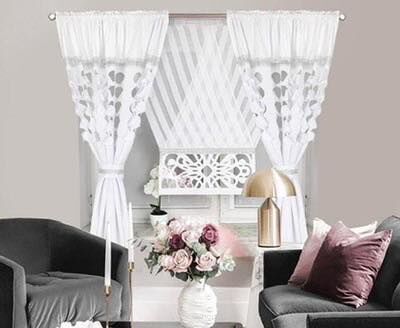 Piękny komplet zasłon z ozdobnymi panelami Rozmiar: + Zasłona:              145x160cm x 2 sztuki + Rozmiar talerza:  120x130cm x 1 panel