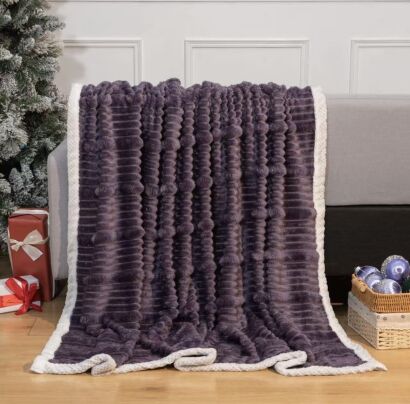 KOCE GRUBY. 300gram    200x220cm        Cena netto 38 zł.  Mix kolor