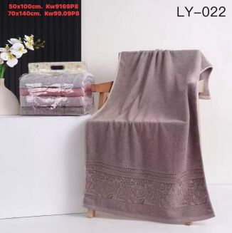 Ręczniki   Rozmiar:      50x100cm.              Paczka:    8–12 szt, mix kolor - 18