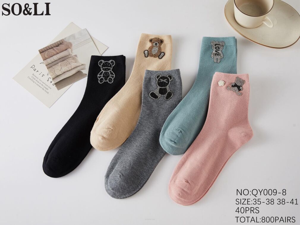 SKARPETY  Paczka: 40 par  Cena netto: 3.7 zł