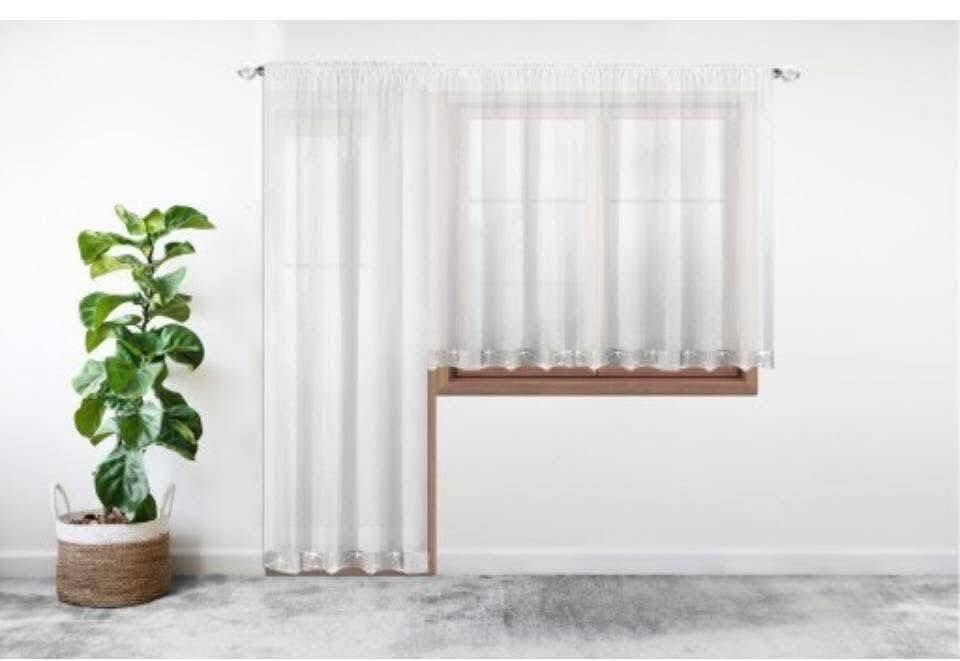 Komplet balkonowy Wymiar:   - 145x250cm - długa - 400x150cm - krótka   Paczka: 3 szt Cena:    54 zł