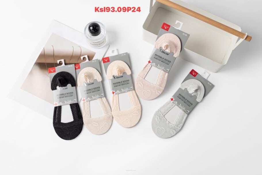 SKARPETY.  Paczka:     24 szt