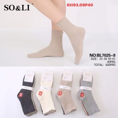 SKARPETY  Paczka: 40 par  Cena netto 2.5 z