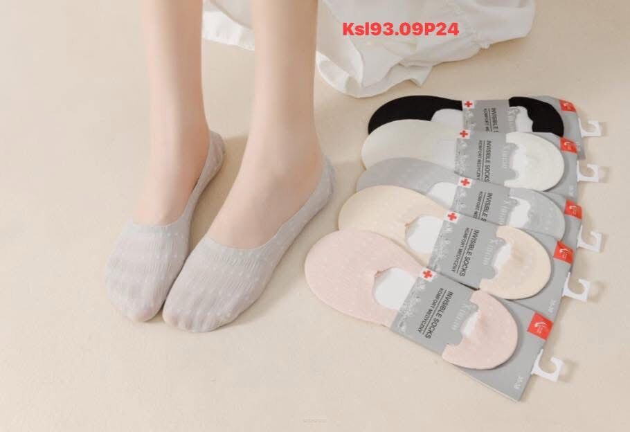 SKARPETY.  Paczka:     24 szt