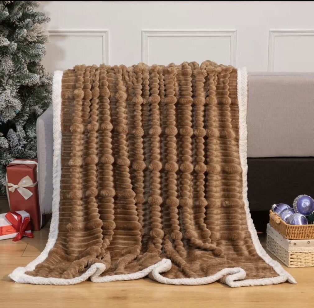 KOCE GRUBY. 300gram    200x220cm        Cena netto 38 zł