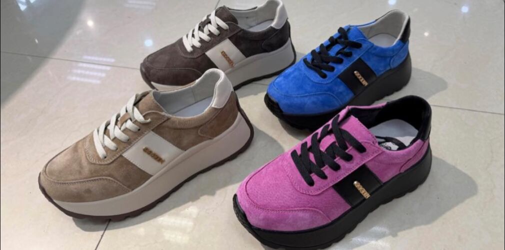 Buty Cena brutto z fakturą 141,45 zł Karton 8 par 1 kolor