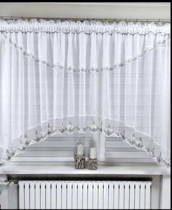 Firanki gotowe gładki i gip pióra  Rozmiar: 150x400cm