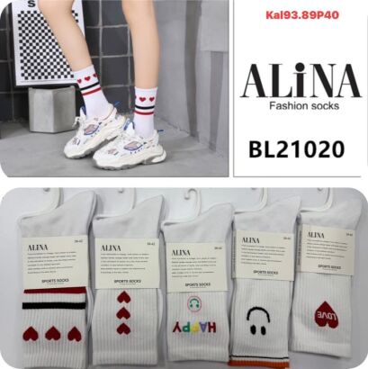 SKARPETY  Paczka: 40 par  Cena netto  3.3 zł