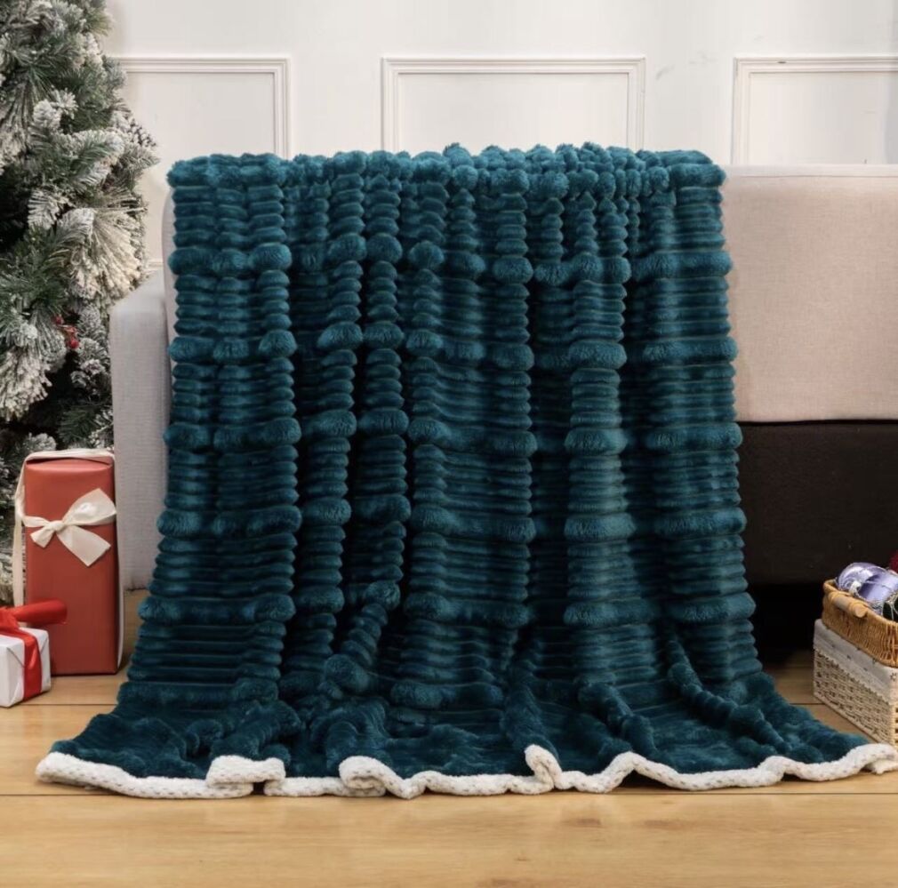 KOCE GRUBY. 300gram    160x200cm        Cena netto 28 zł